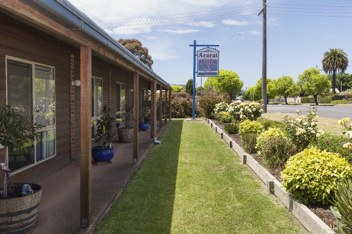 Ararat Motor Inn Exterior photo
